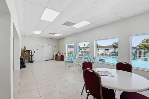 7787 39th Terrace N St Petersburg FL 33709
