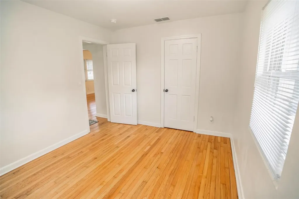 121 Leon Avenue Deland FL 32720