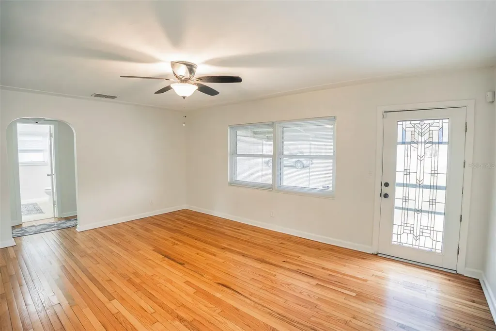 121 Leon Avenue Deland FL 32720