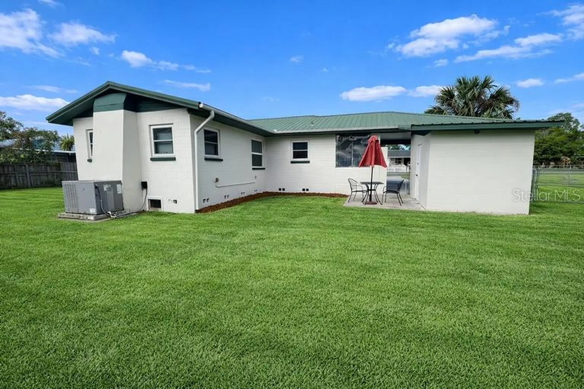 121 Leon Avenue Deland FL 32720