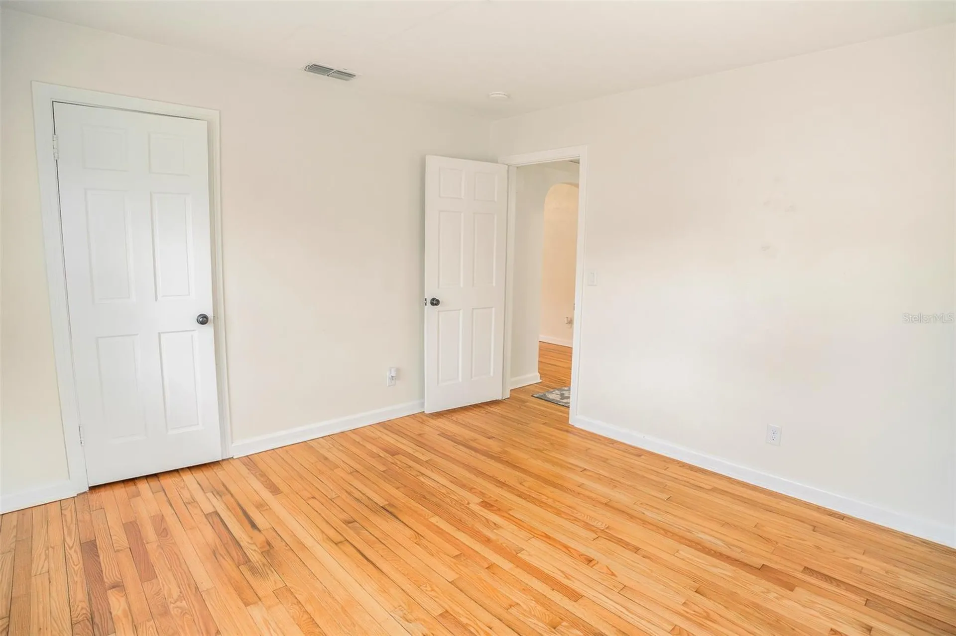 121 Leon Avenue Deland FL 32720
