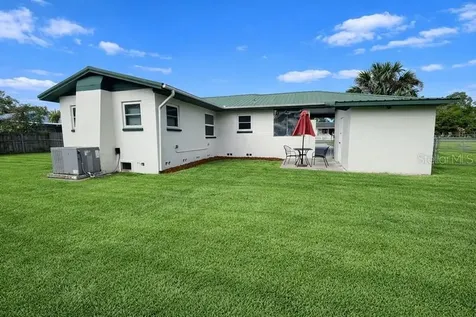 121 Leon Avenue Deland FL 32720