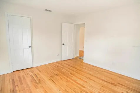 121 Leon Avenue Deland FL 32720
