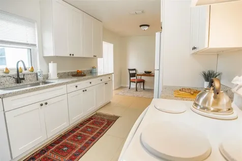 121 Leon Avenue Deland FL 32720