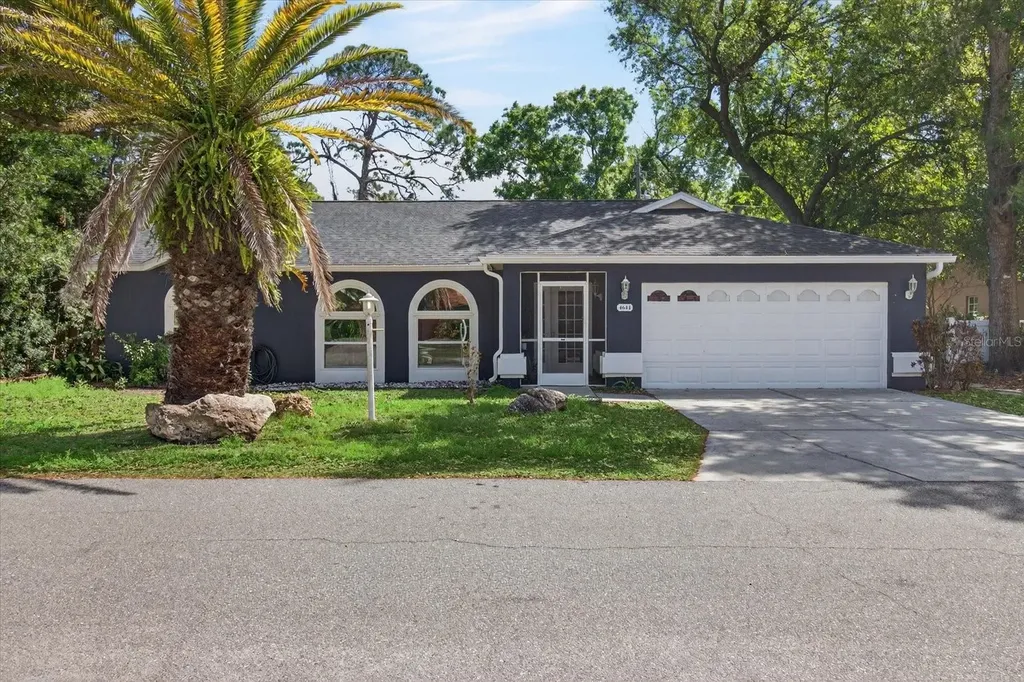 4644 Hamlets Grove Drive Sarasota FL 34235