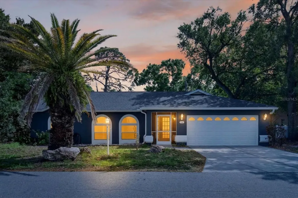 4644 Hamlets Grove Drive Sarasota FL 34235