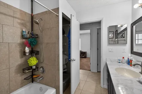 4644 Hamlets Grove Drive Sarasota FL 34235