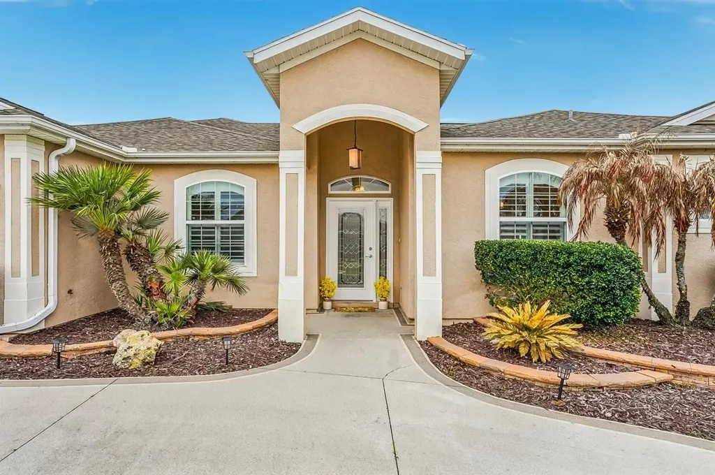 12371 NE 48th Circle Oxford FL 34484