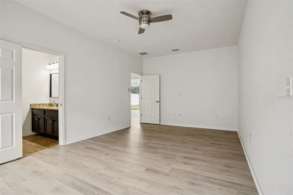 12371 NE 48th Circle Oxford FL 34484