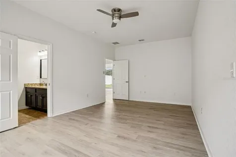 12371 NE 48th Circle Oxford FL 34484