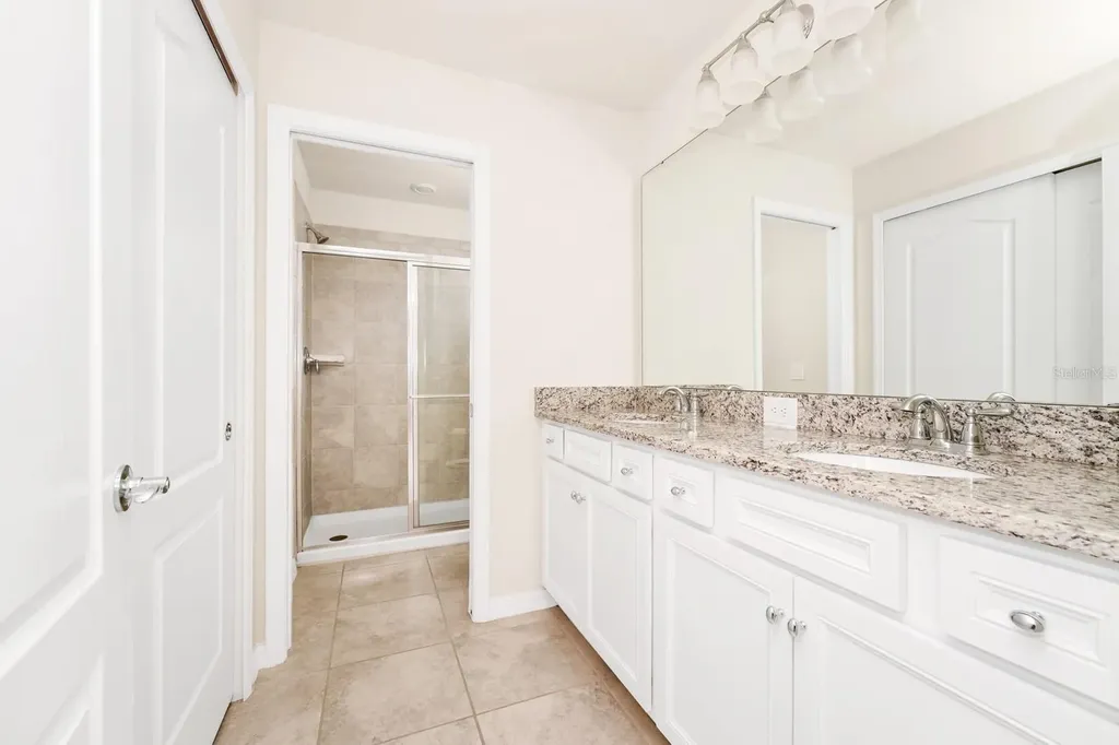 7513 Oak Spring Lane Davenport FL 33837