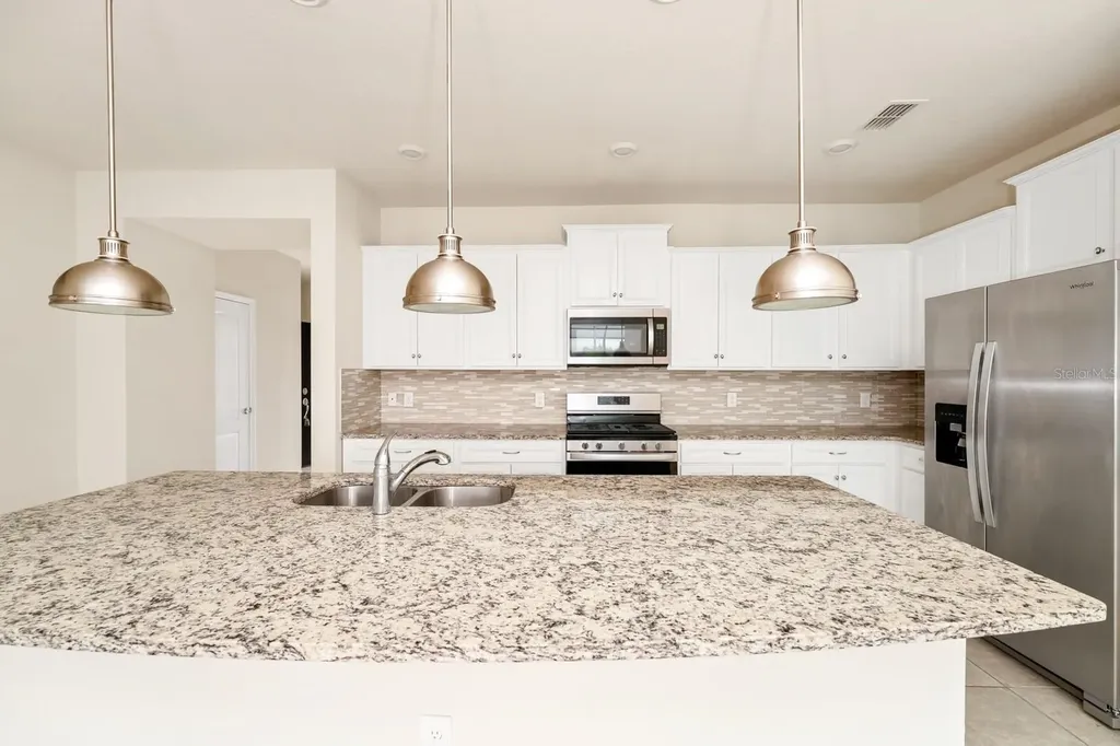 7513 Oak Spring Lane Davenport FL 33837