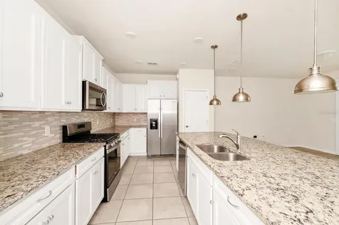 7513 Oak Spring Lane Davenport FL 33837