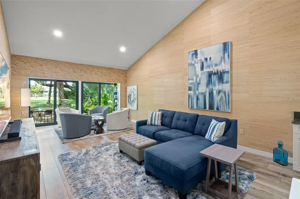 4737 Chandlers Forde Sarasota FL 34235