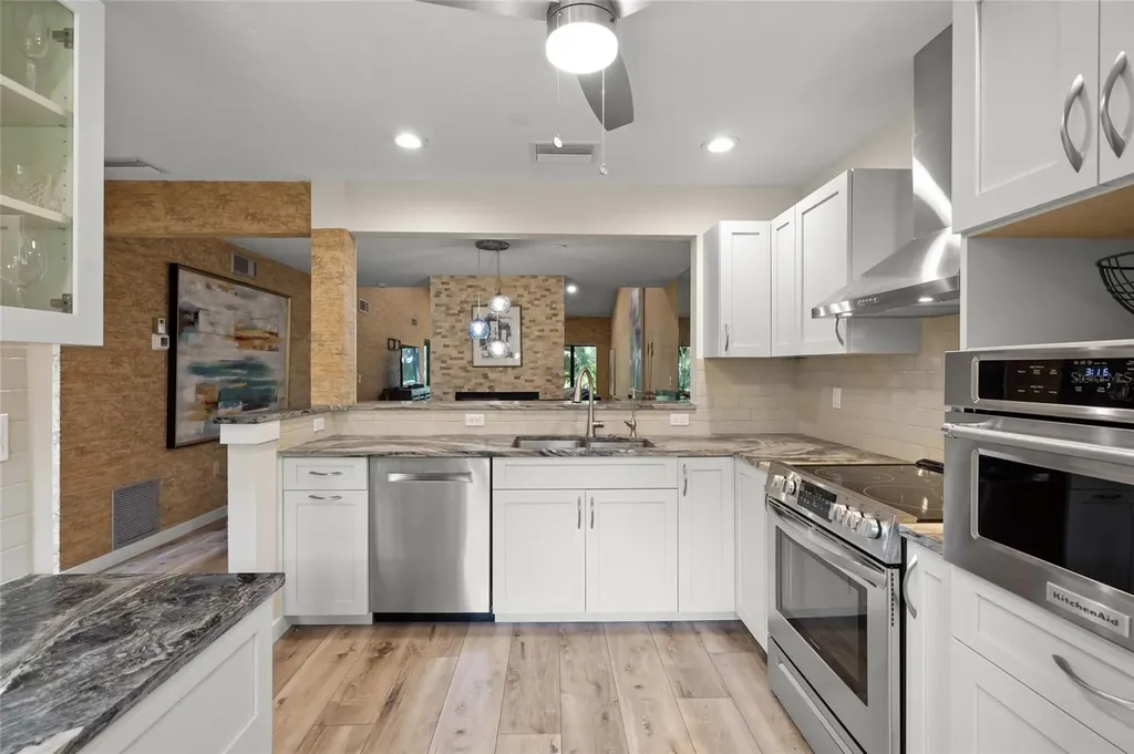 4737 Chandlers Forde Sarasota FL 34235