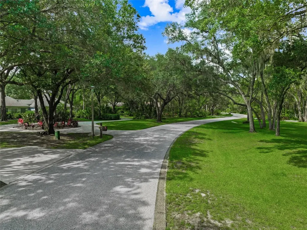 4737 Chandlers Forde Sarasota FL 34235