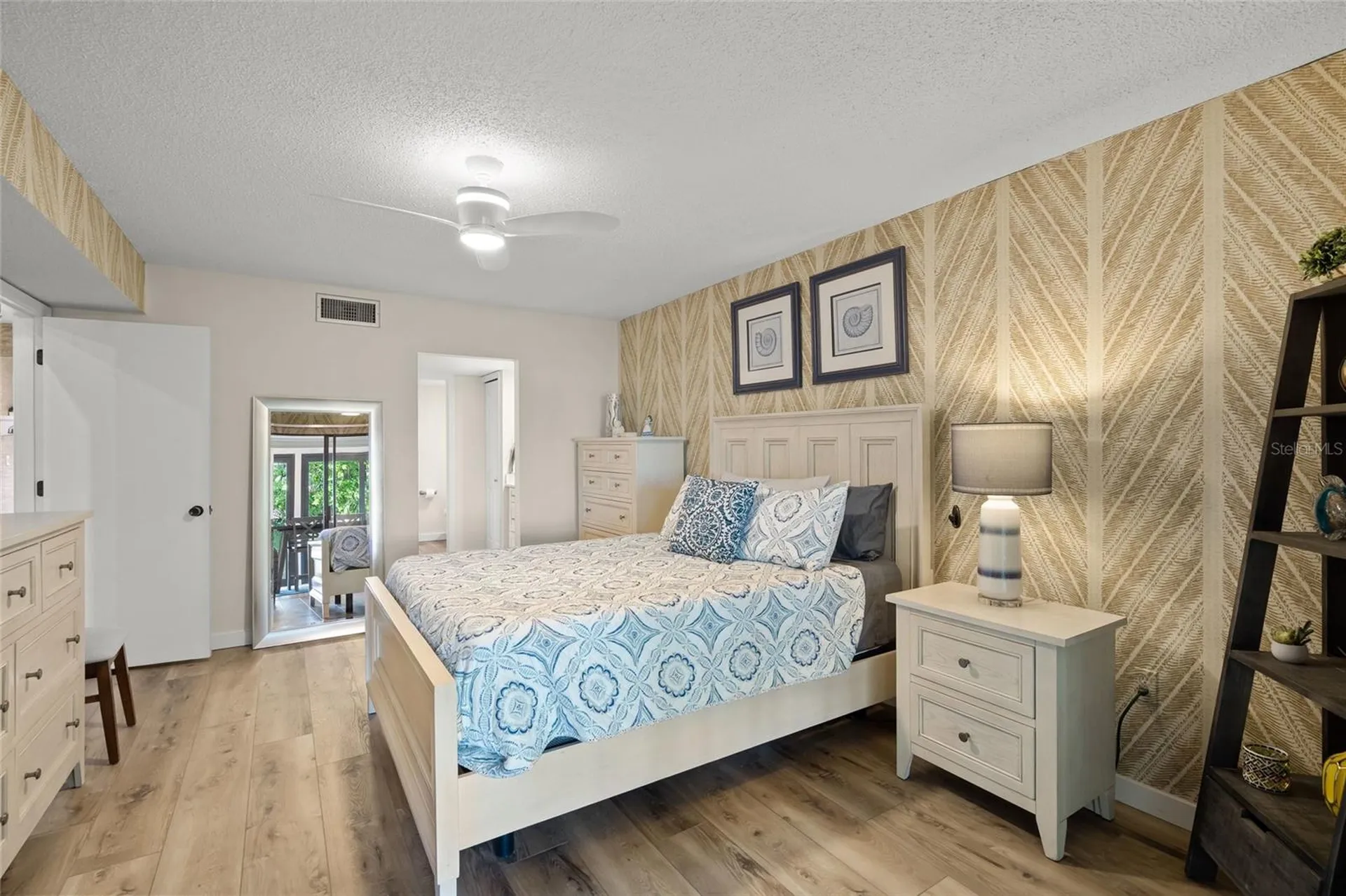 4737 Chandlers Forde Sarasota FL 34235