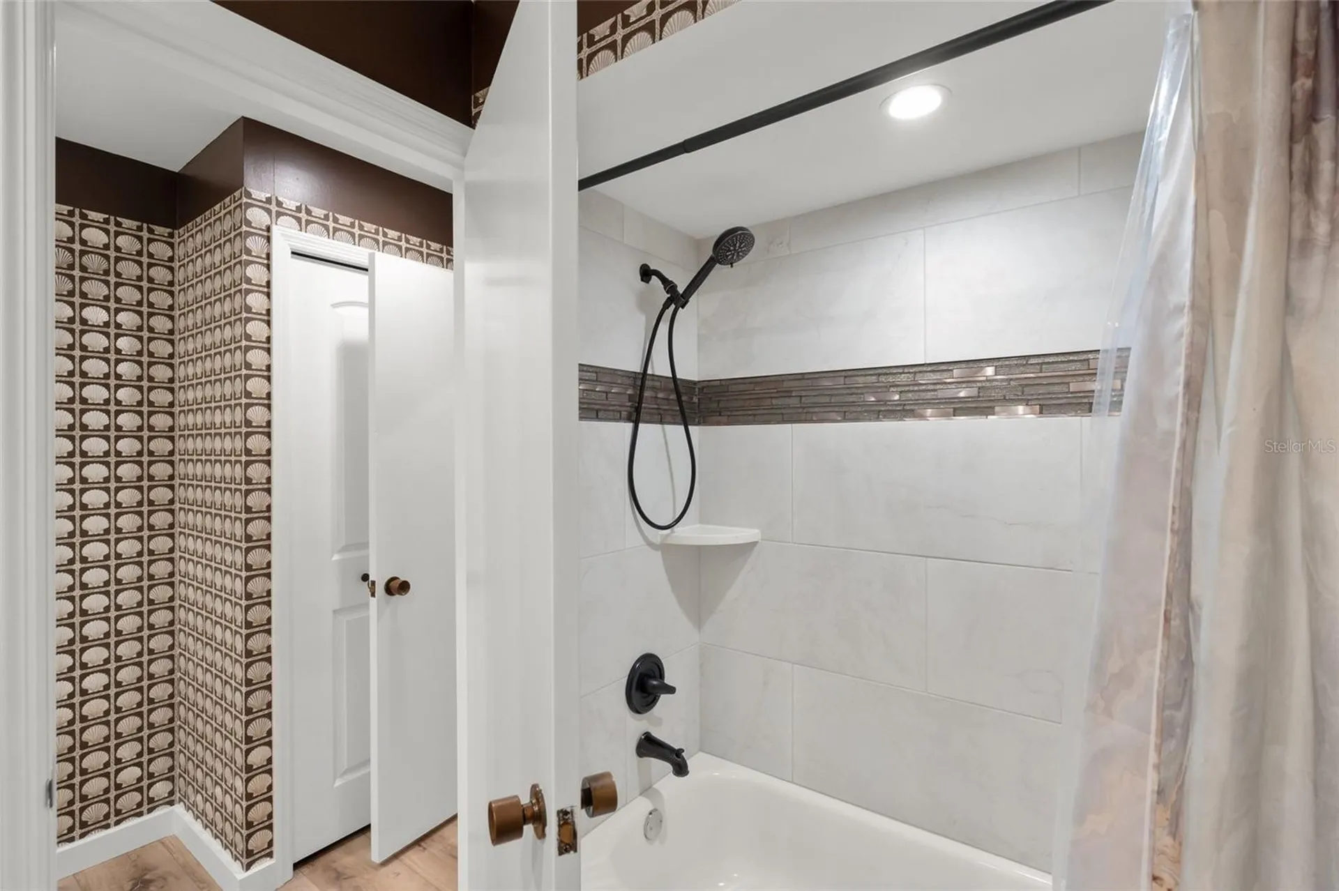 4737 Chandlers Forde Sarasota FL 34235