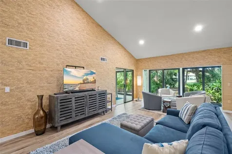 4737 Chandlers Forde Sarasota FL 34235