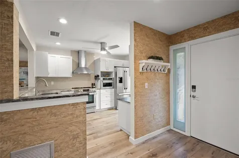 4737 Chandlers Forde Sarasota FL 34235
