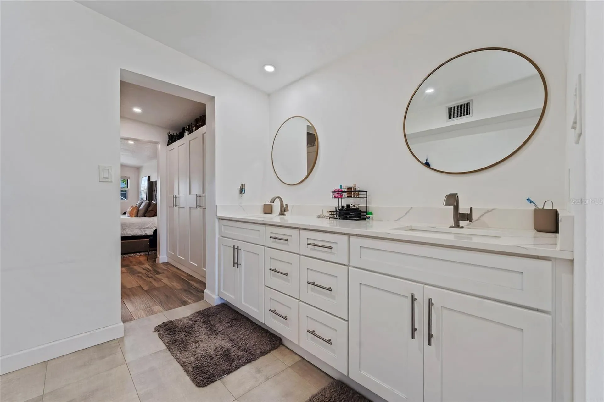 5218 Dexter Street Orlando FL 32807