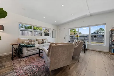 5218 Dexter Street Orlando FL 32807