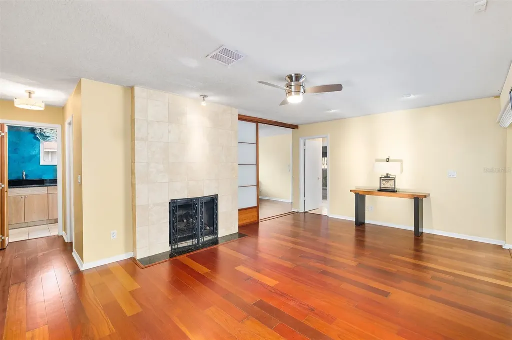 631 Gillette Avenue Temple Terrace FL 33617