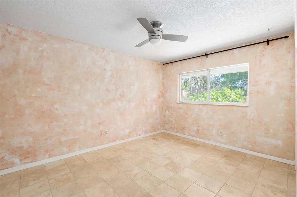 631 Gillette Avenue Temple Terrace FL 33617