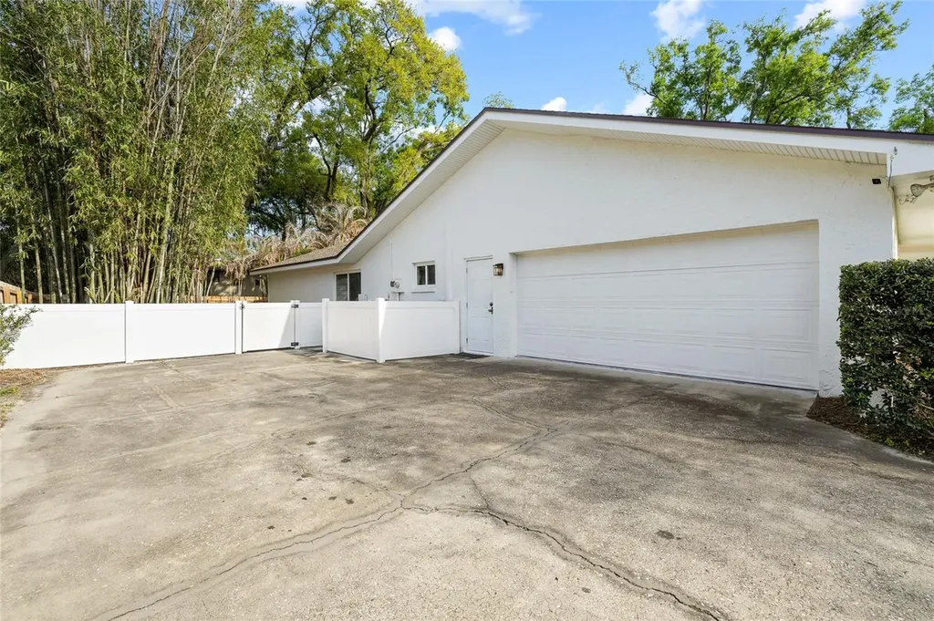 631 Gillette Avenue Temple Terrace FL 33617