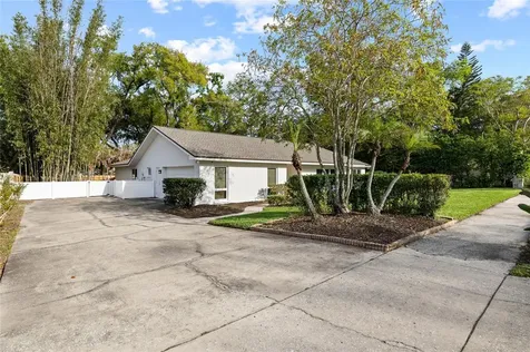 631 Gillette Avenue Temple Terrace FL 33617