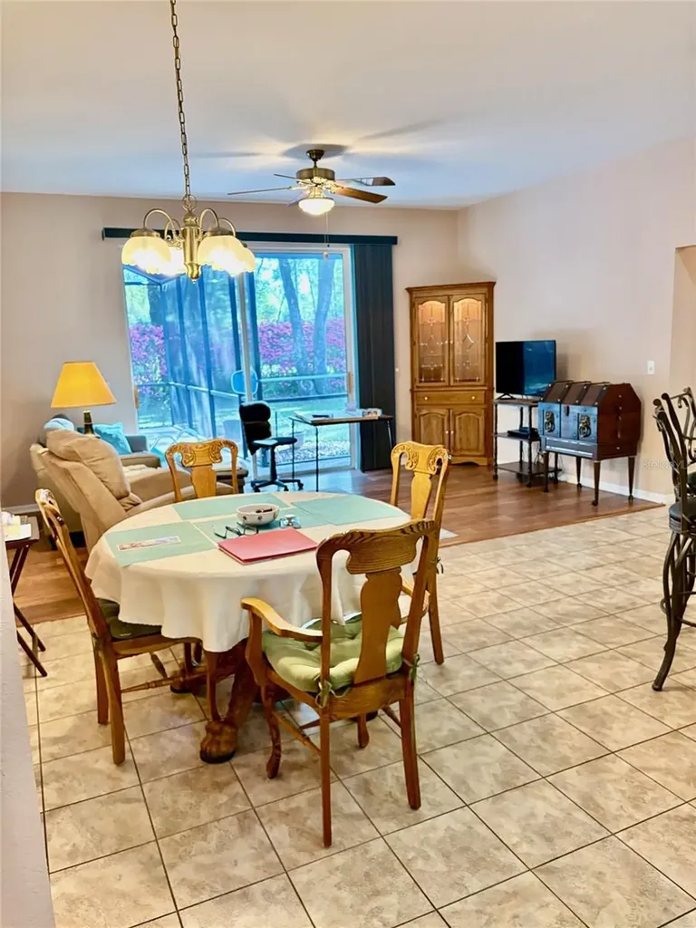 18970 SW 99th Street Dunnellon FL 34432