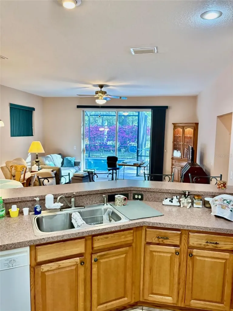 18970 SW 99th Street Dunnellon FL 34432