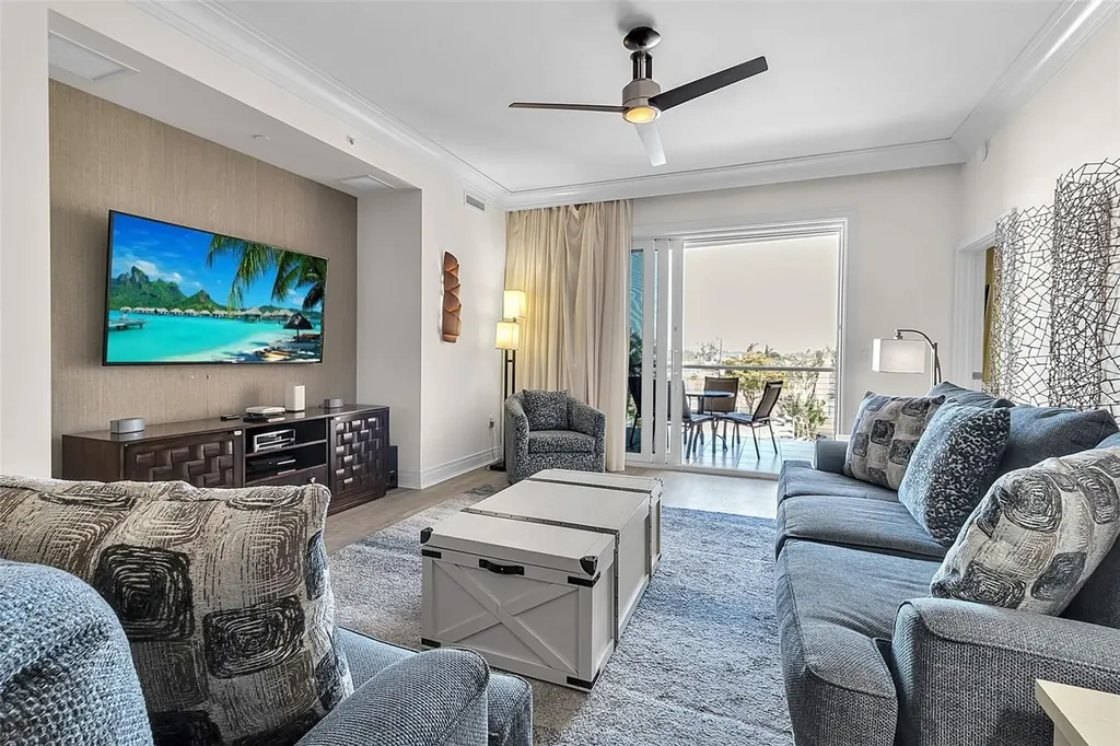 915 Seaside Drive Sarasota FL 34242
