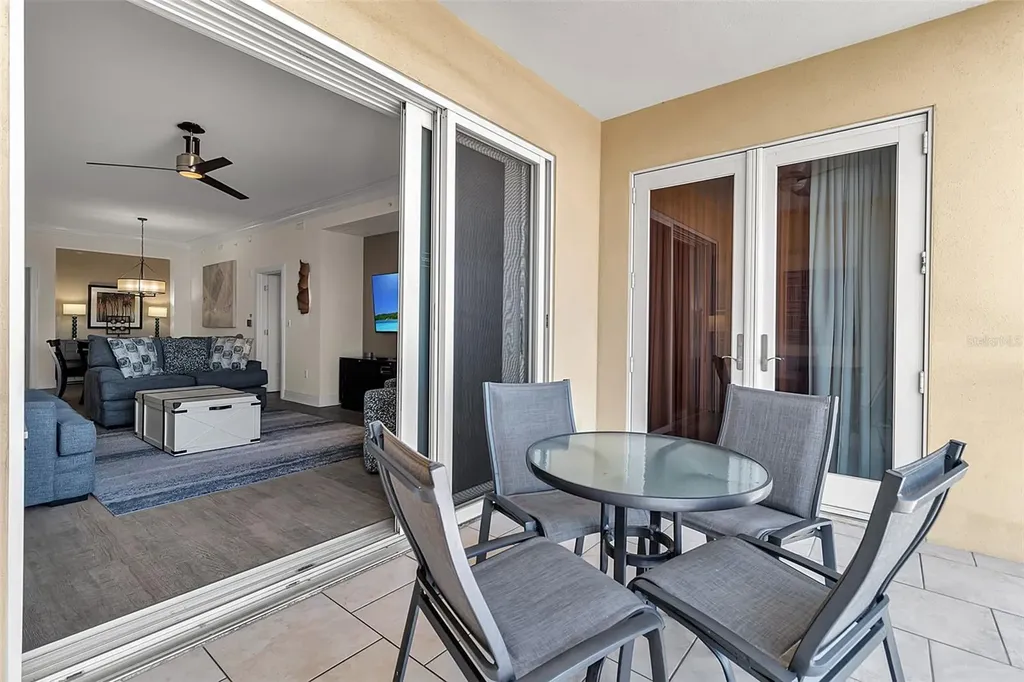 915 Seaside Drive Sarasota FL 34242