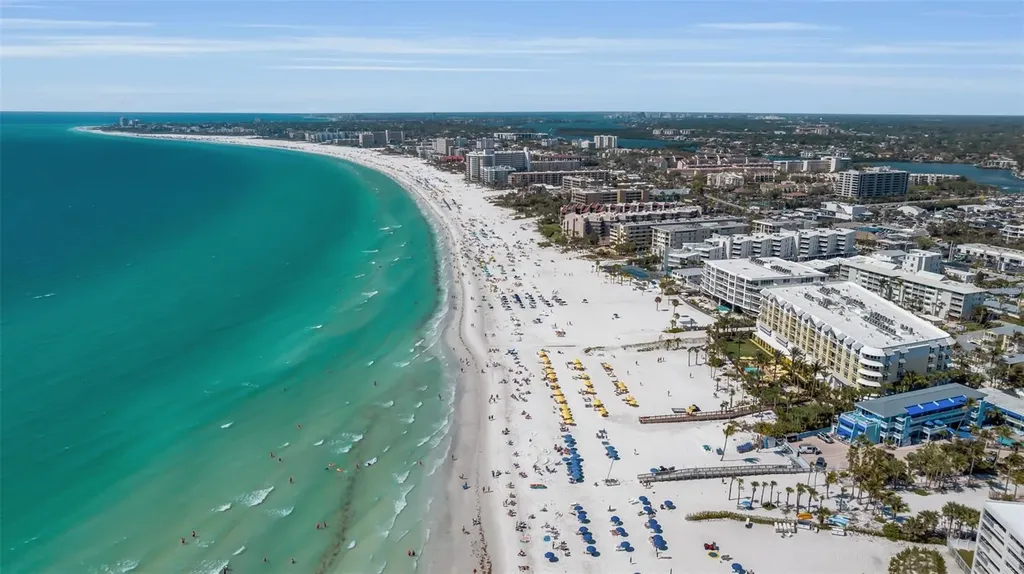 915 Seaside Drive Sarasota FL 34242