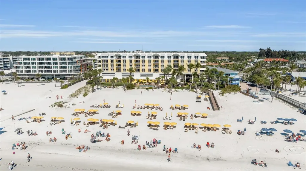 915 Seaside Drive Sarasota FL 34242