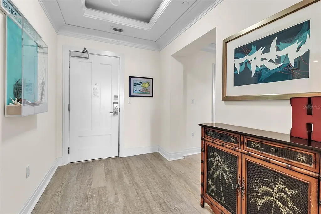915 Seaside Drive Sarasota FL 34242