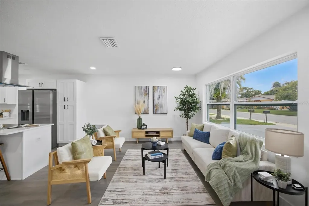 1811 Driftwood Circle S Oldsmar FL 34677