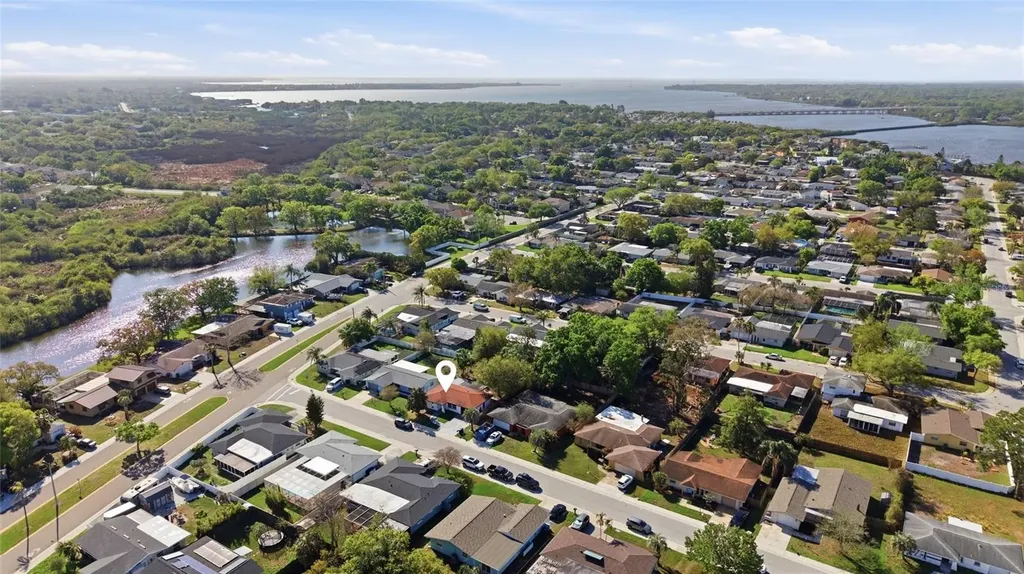 1811 Driftwood Circle S Oldsmar FL 34677