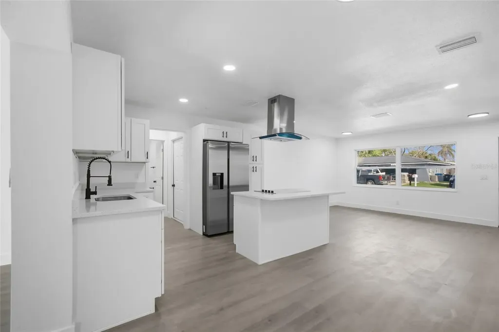 1811 Driftwood Circle S Oldsmar FL 34677