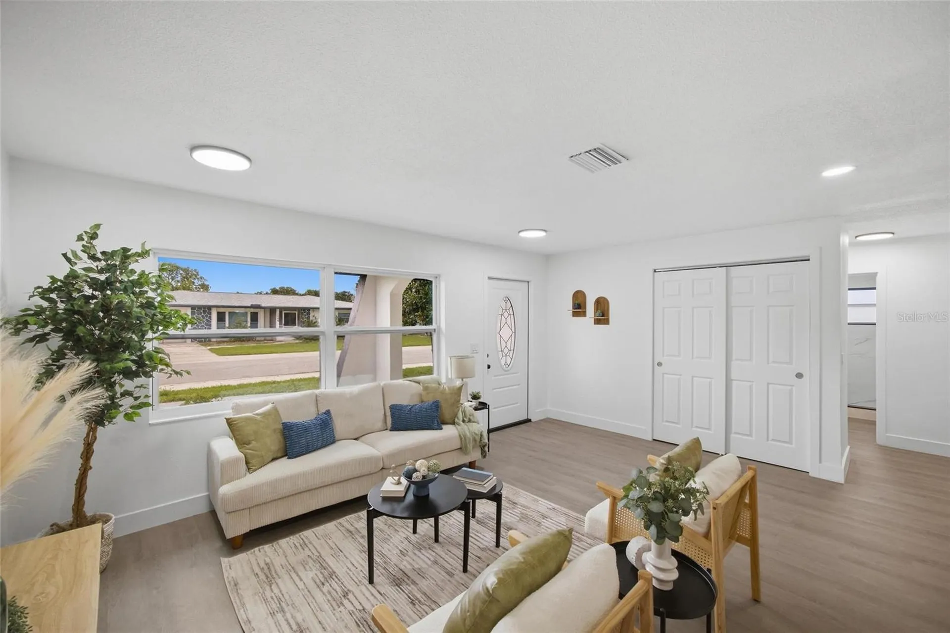 1811 Driftwood Circle S Oldsmar FL 34677