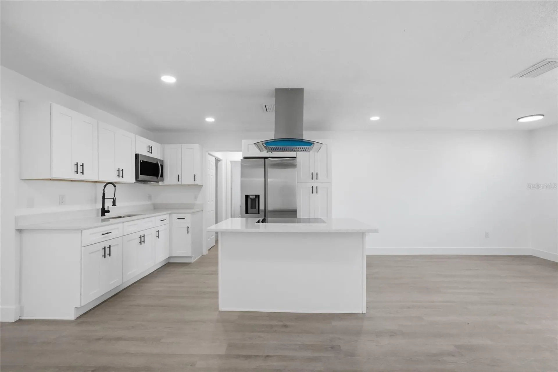 1811 Driftwood Circle S Oldsmar FL 34677