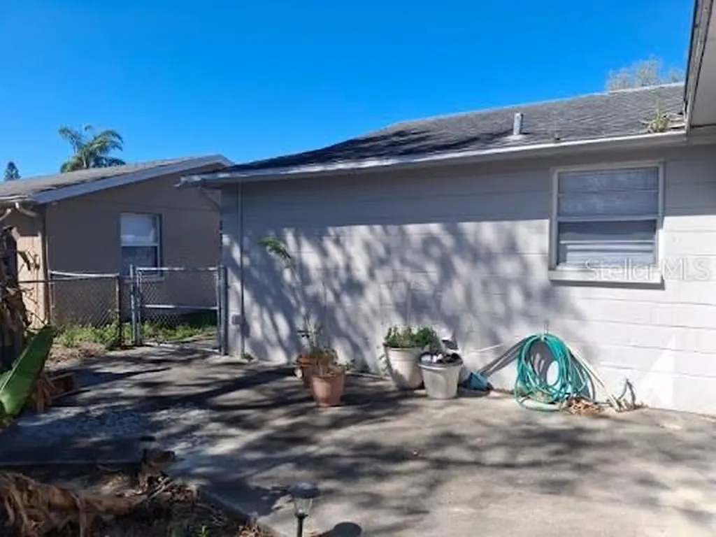 8724 Sabal Way Port Richey FL 34668