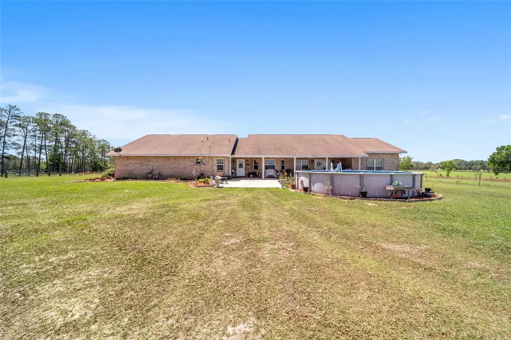 19355 SW 25th Place Dunnellon FL 34431