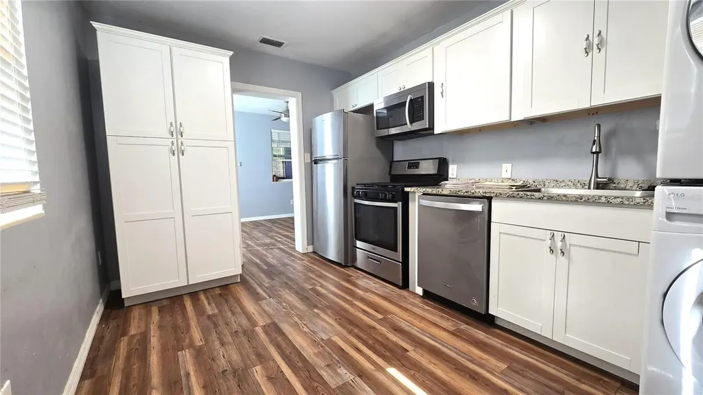 1131 NE 10th Avenue Gainesville FL 32601