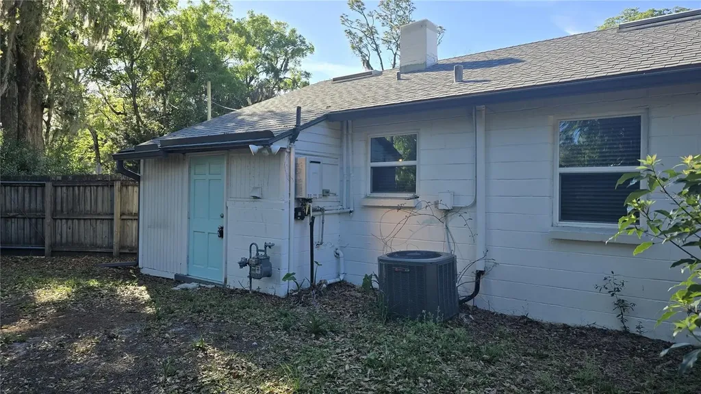 1131 NE 10th Avenue Gainesville FL 32601