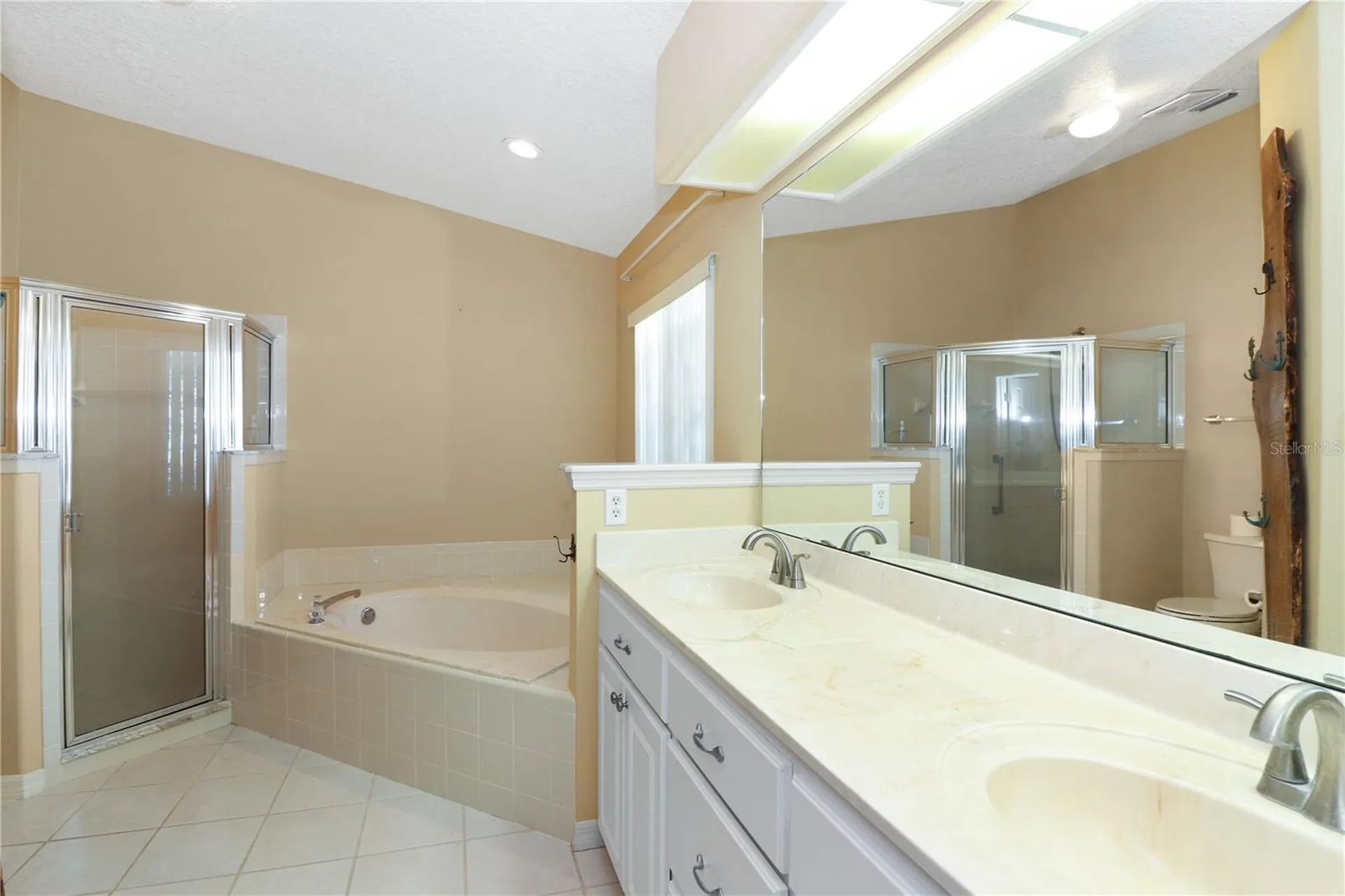21300 Royal Street Georges Lane Leesburg FL 34748