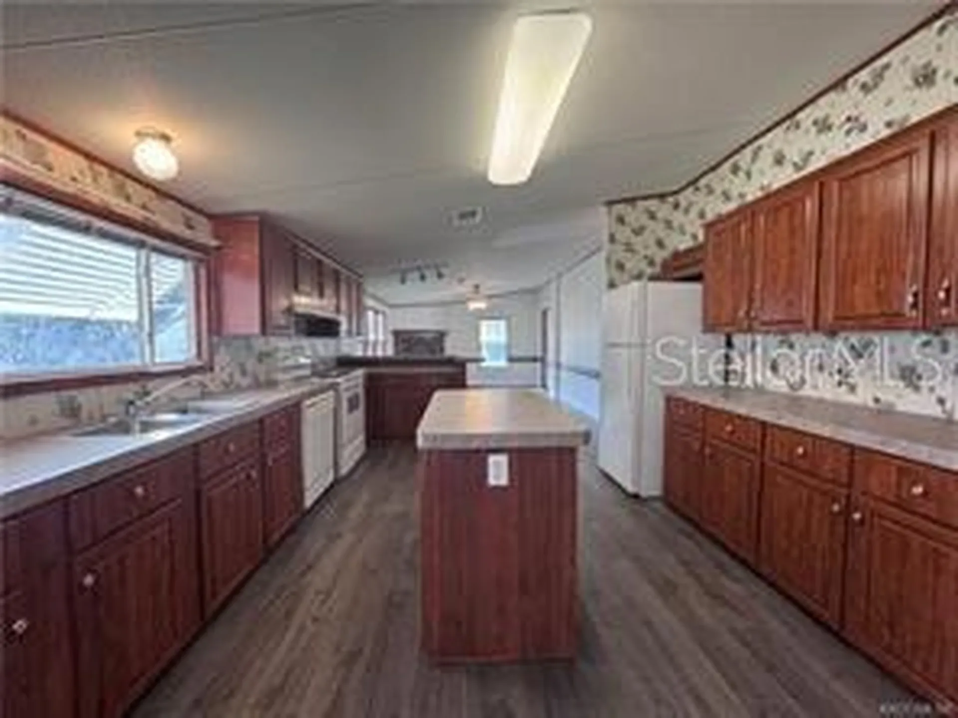 11908 N Care Point Dunnellon FL 34433