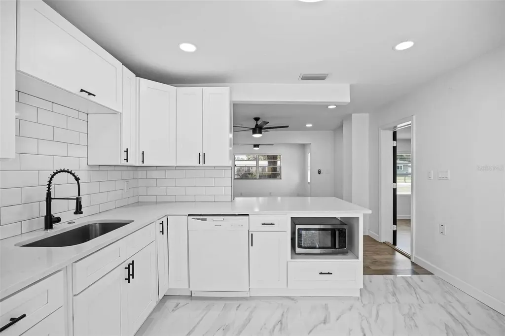 4427 W Oklahoma Avenue Tampa FL 33616