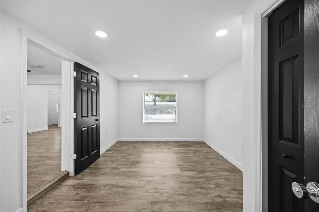 4427 W Oklahoma Avenue Tampa FL 33616